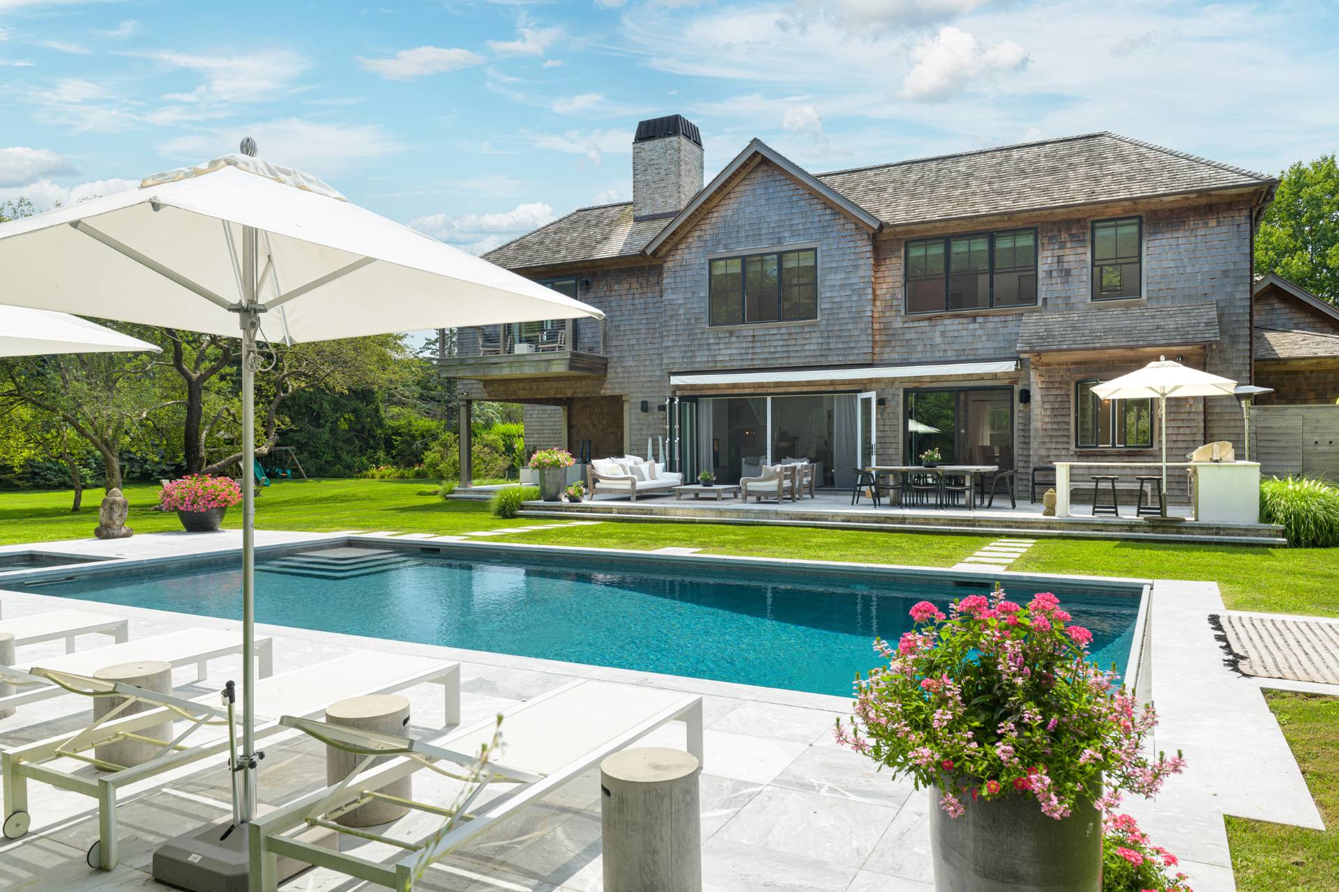 64 Chase Court — Bridgehampton