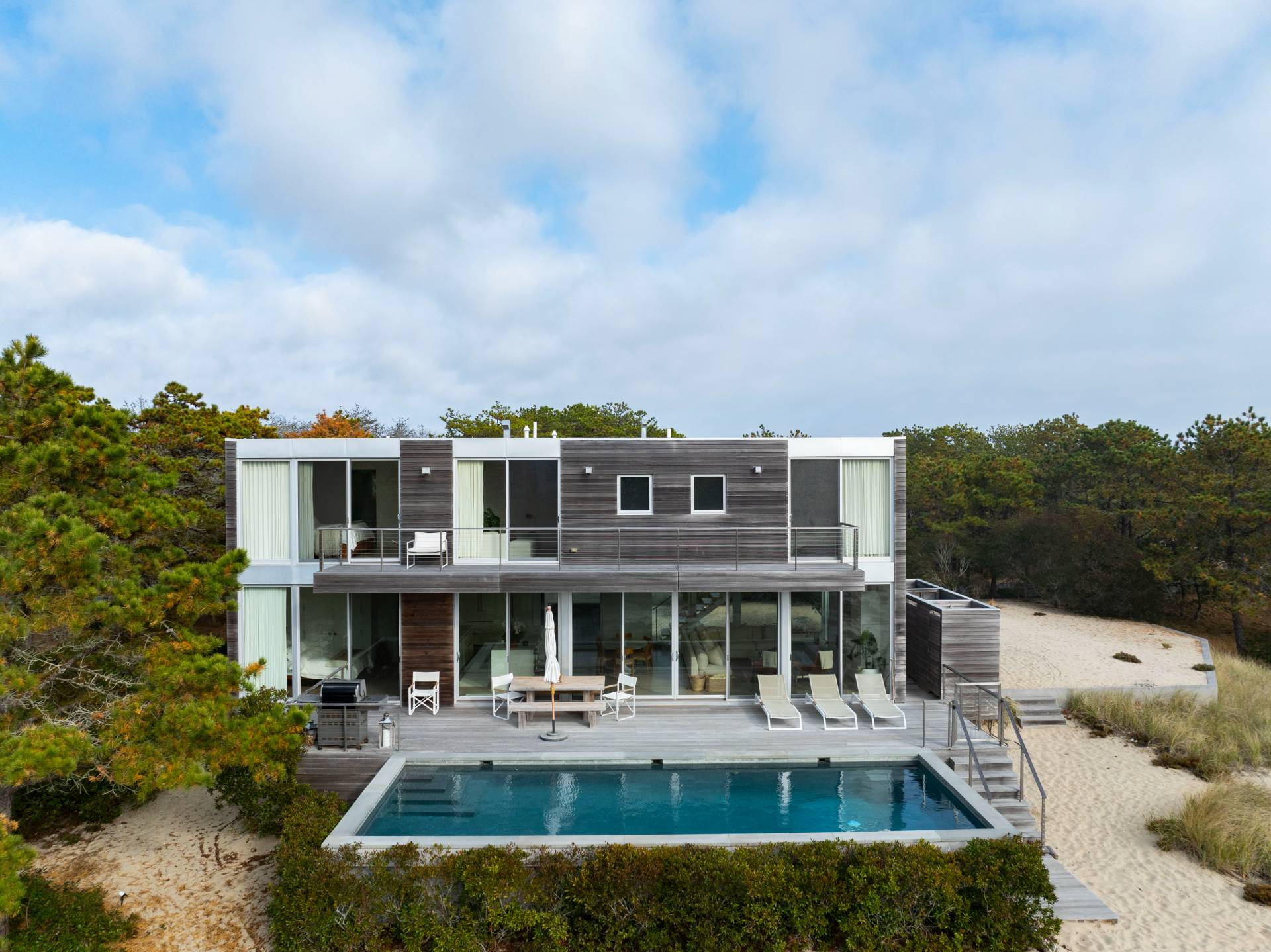 2 Mitchell Dunes Lane — Amagansett