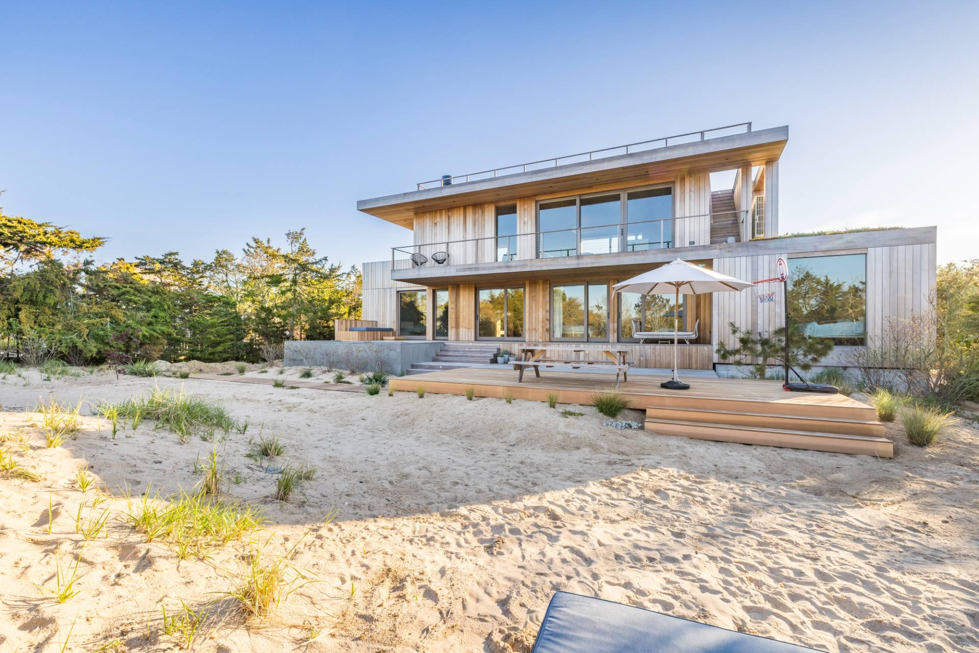 73 Mako Lane — Amagansett