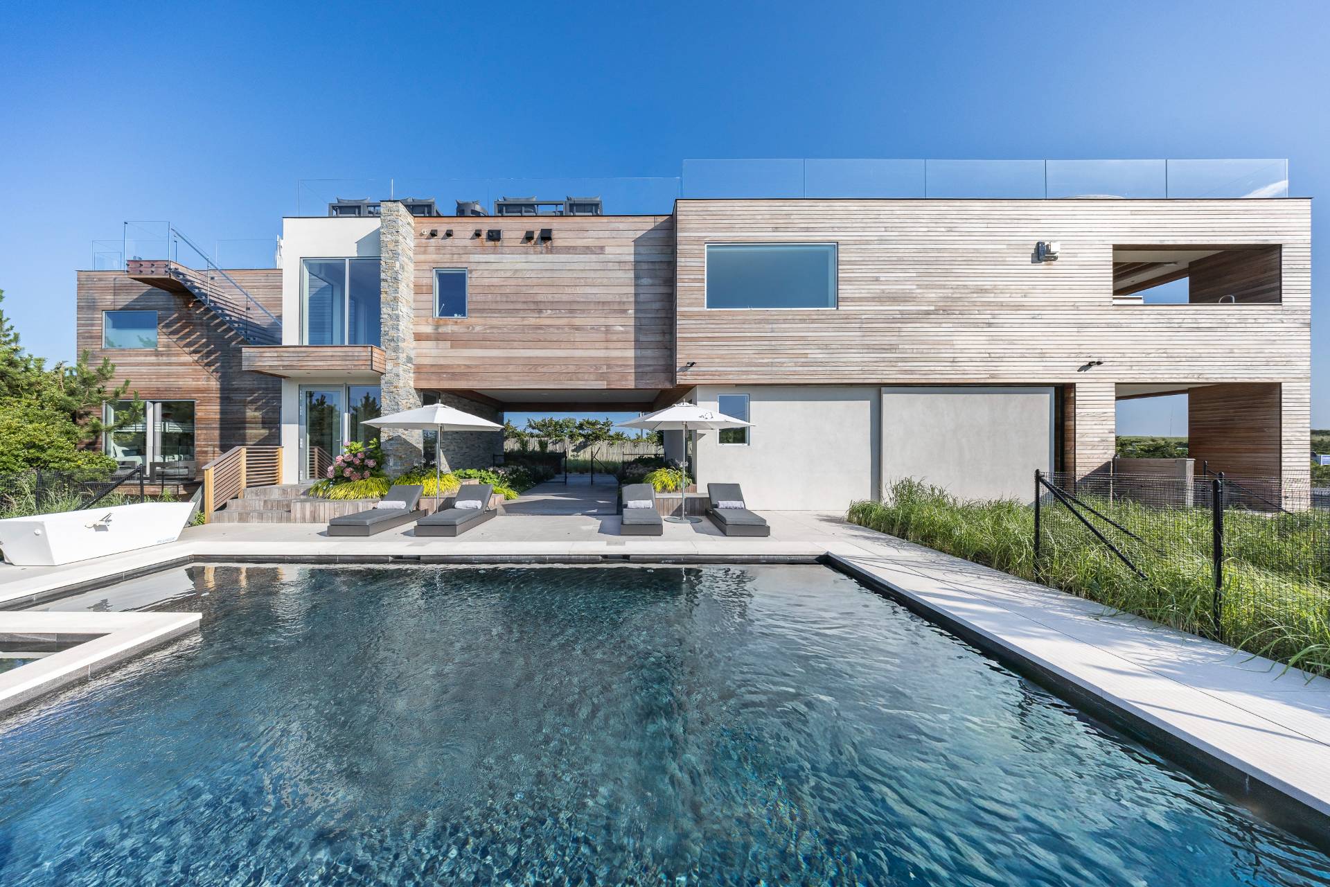 175 Atlantic Avenue — Amagansett
